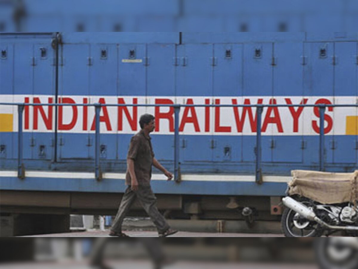Railway Recruitment 2018: १० उत्तीर्ण मंडळींना मोठी संधी title=