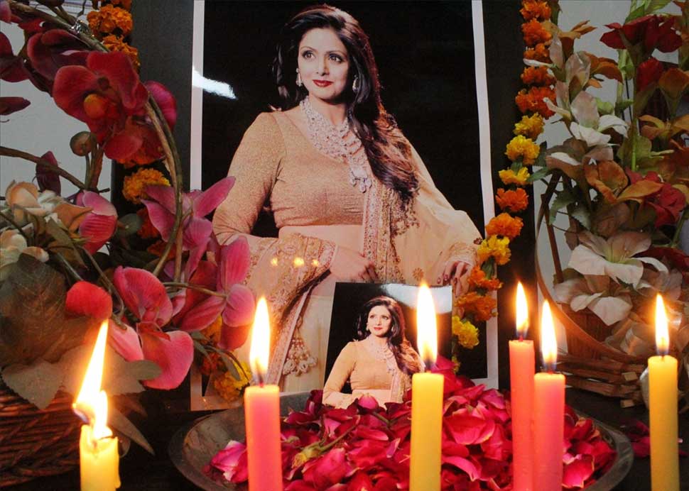 See... how fans gave tribute to Bollywood`s first female superstar