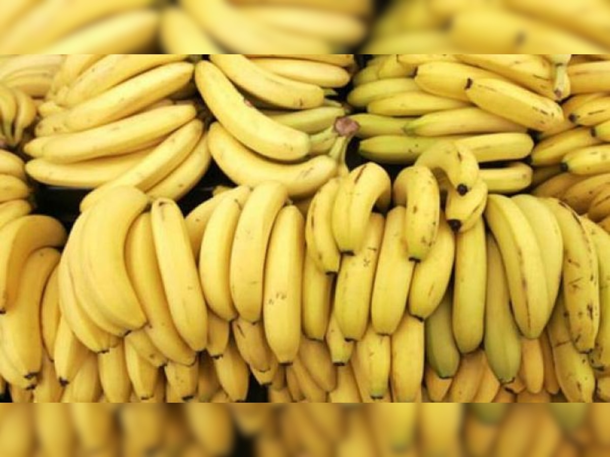 ३० दिवस दररोज खा एक केळे, होतील अनेक फायदे title=
