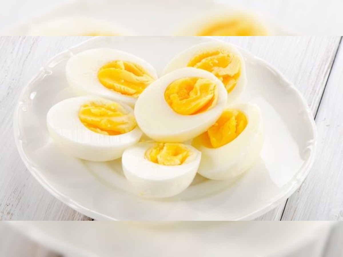 उन्हाळ्याचा दिवसात अंड खाणं आरोग्याला त्रासदायक ठरतं का ?  title=
