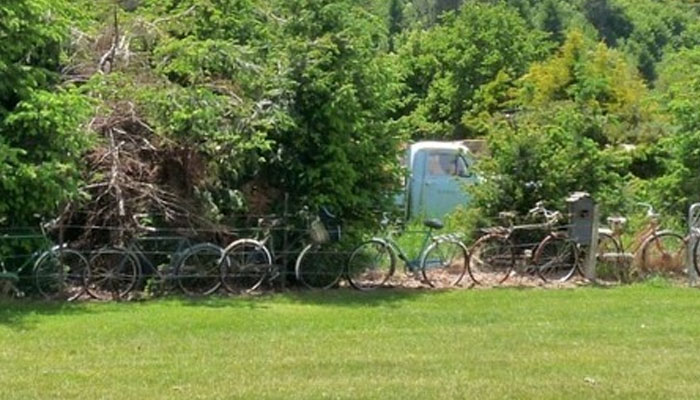 Southland Othell can see cycling fences.