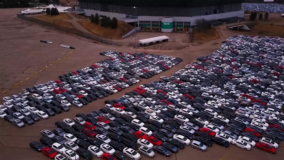 Volkswagen has taken graveyard for parking 3.5 Lakh Cars