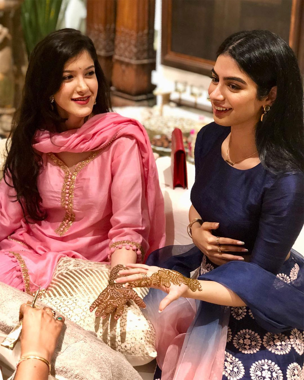 Jhanvi Kapoor, Khushi Kapoor, Anshula Kapoor