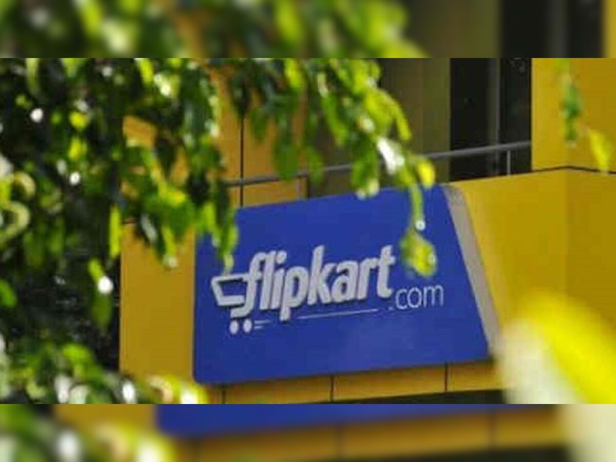 Walmart कडून १ लाख कोटी रूपयात Flipkart ची खरेदी title=