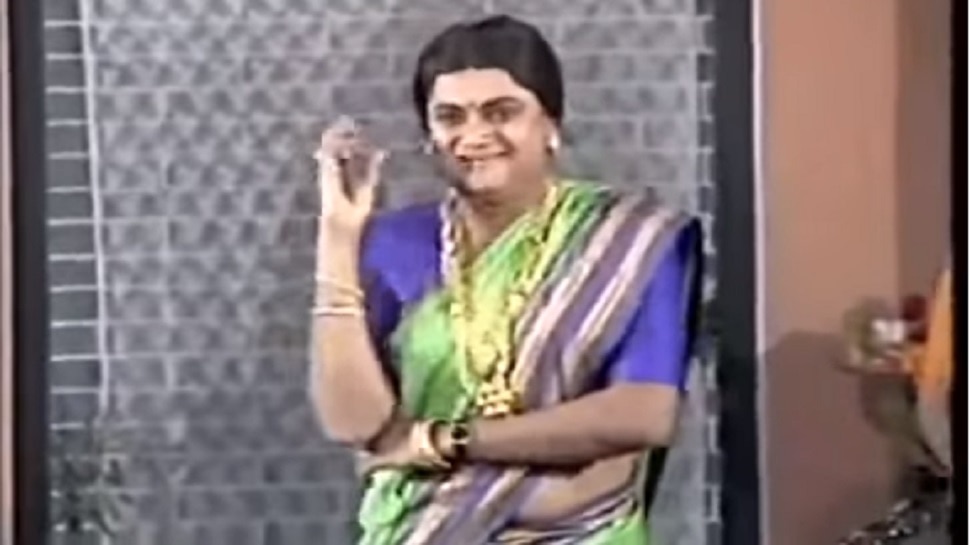 'टांग टिंग टिंगा' करत विजय चव्हाण यांनी साकारलेली 'मोरूची मावशी