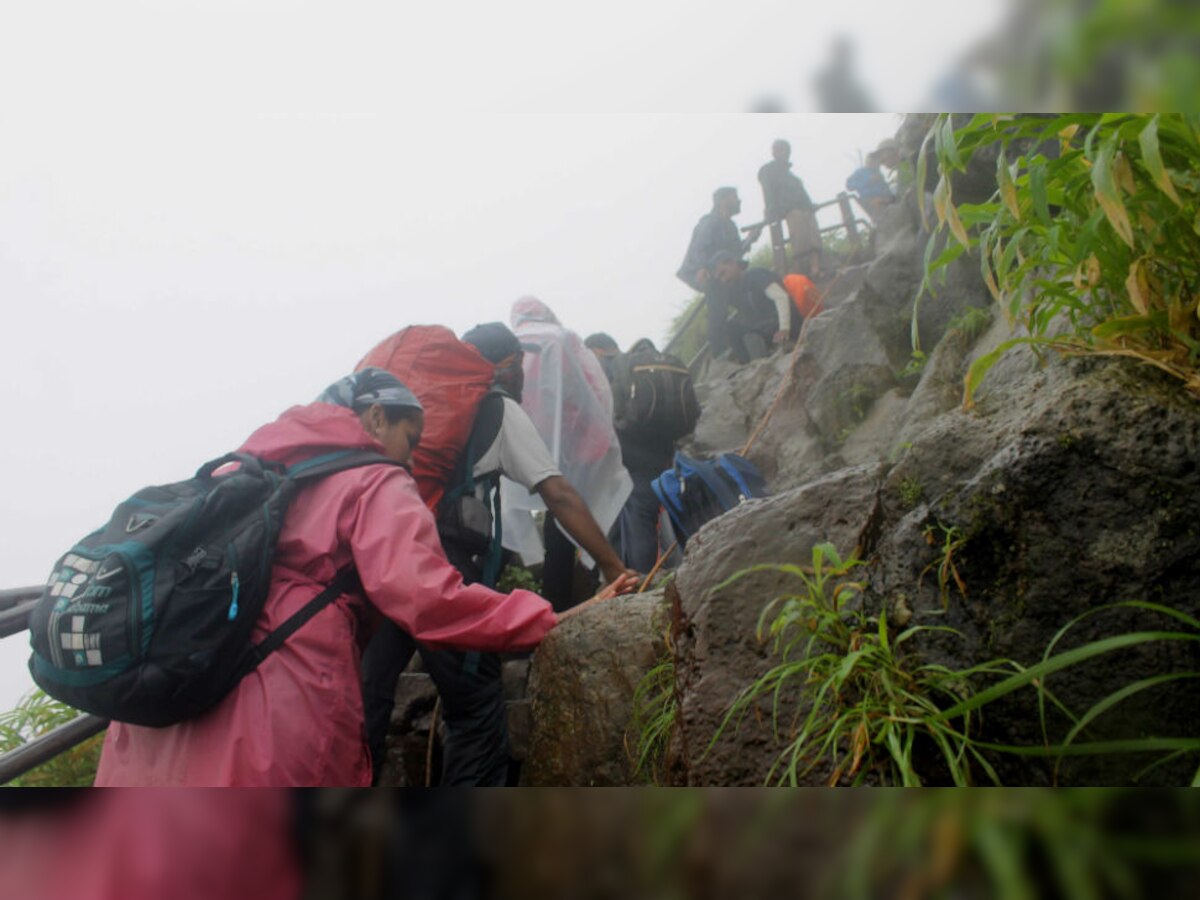 ब्लॉग : दृष्टीबाधित (?) विद्यार्थ्यांसोबत तोरणा चढाईचा संस्मरणीय अनुभव title=