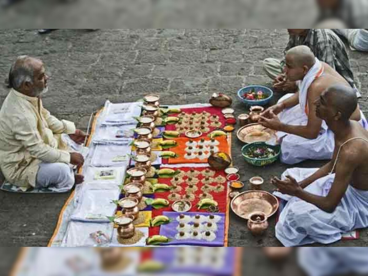 पितृ पक्ष 2018 : आजपासून श्राद्ध सुरू, जाणून घ्या मुहूर्त  title=