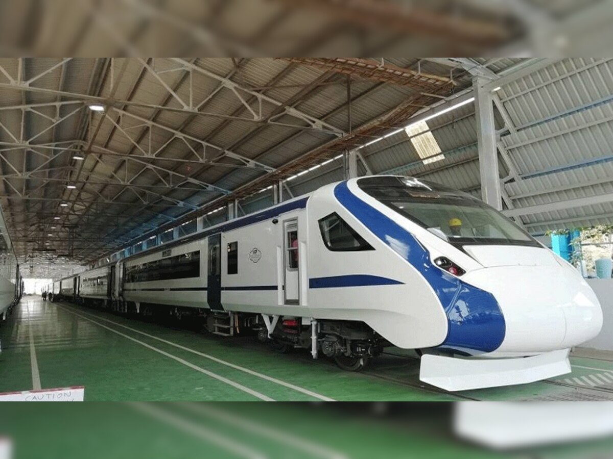 भारताची पहिली इंजिन नसलेली ट्रेन, २९ तारखेला रुळावर येणार title=
