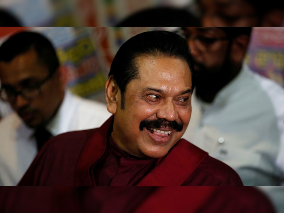 श्रीलंकेत मोठी राजकीय घडामोड, राजपक्षे नवे पंतप्रधान title=