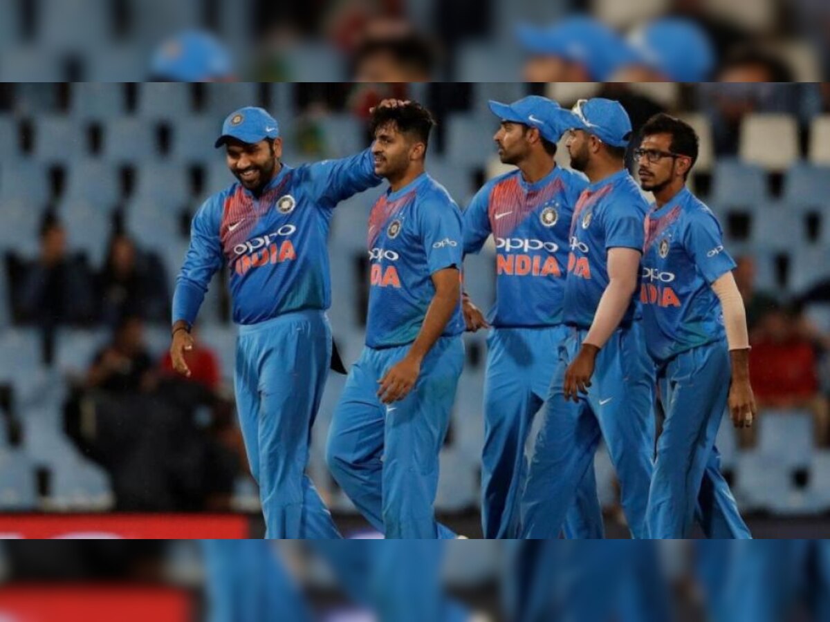 वेस्ट इंडिजविरुद्धच्या पहिल्या टी-२०मध्ये भारताचा बॉलिंगचा निर्णय  title=