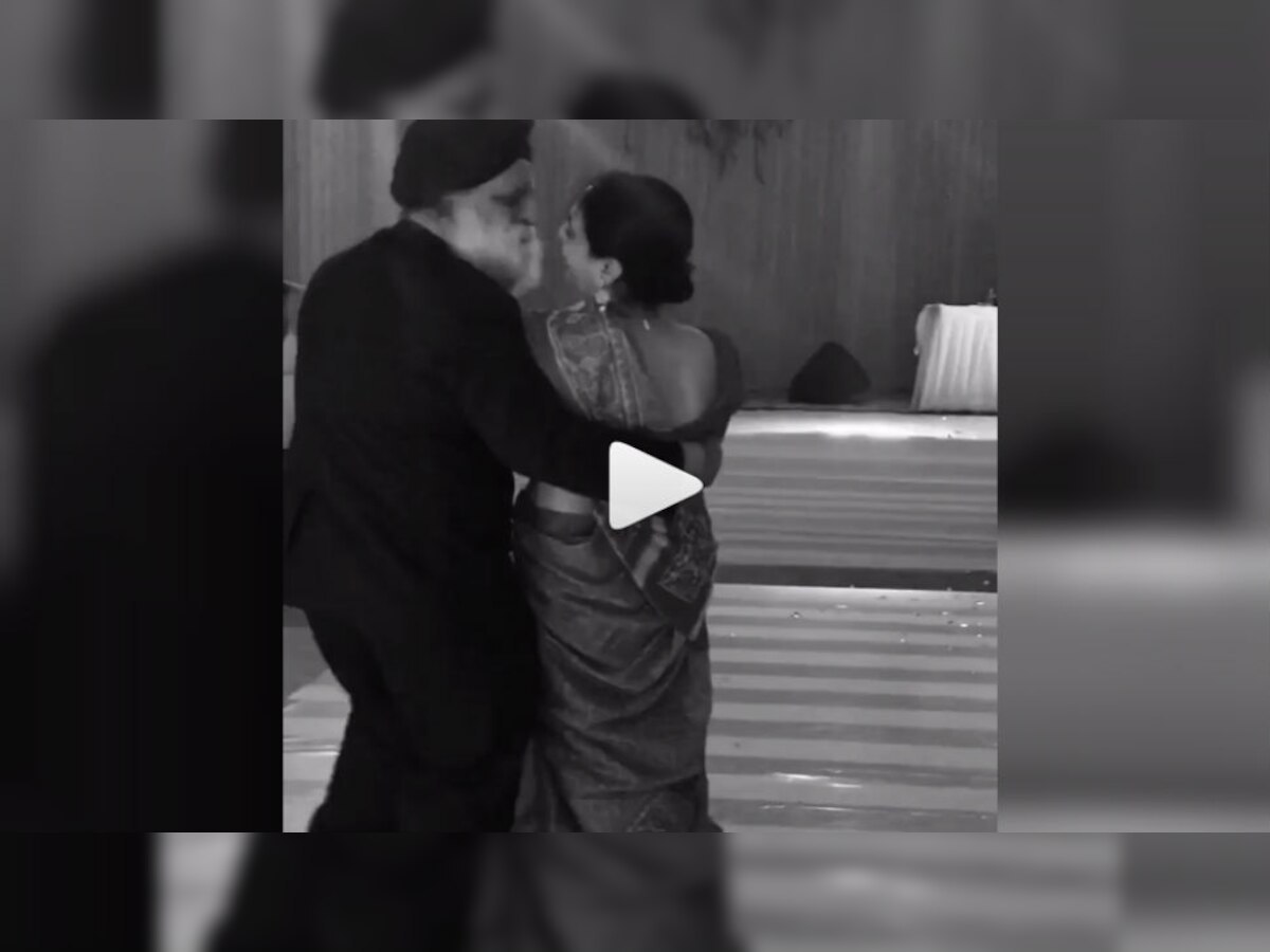 VIDEO : #Couple_Goals देणाऱ्या 'या' काका-काकूंचा डान्स व्हायरल  title=