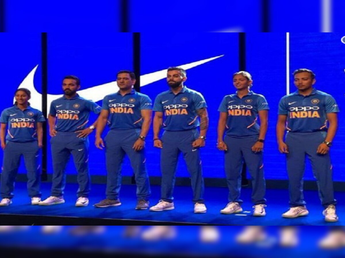 वर्ल्ड कप 2019 आधी टीम इंडियाची नवी जर्सी लॉंच  title=