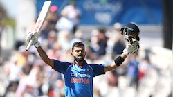 INDvsAUS: विराटच्या झुंजार शतकानं लाज राखली, भारत २५० वर ऑलआऊट