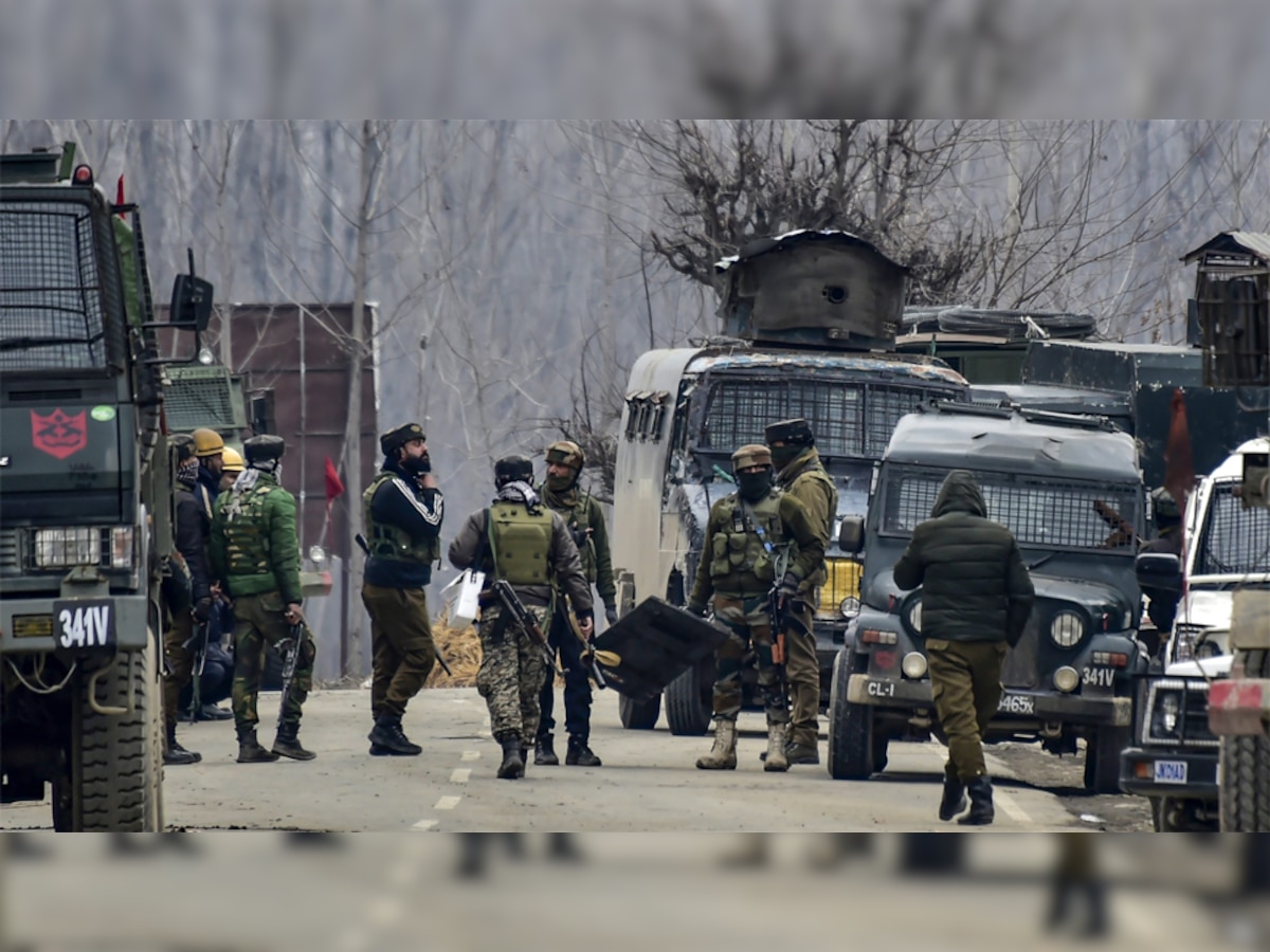 Pulwama Attack : इलेक्ट्रीशियनने घडवलेला पुलवामा हल्ला, सूत्रांची माहिती  title=