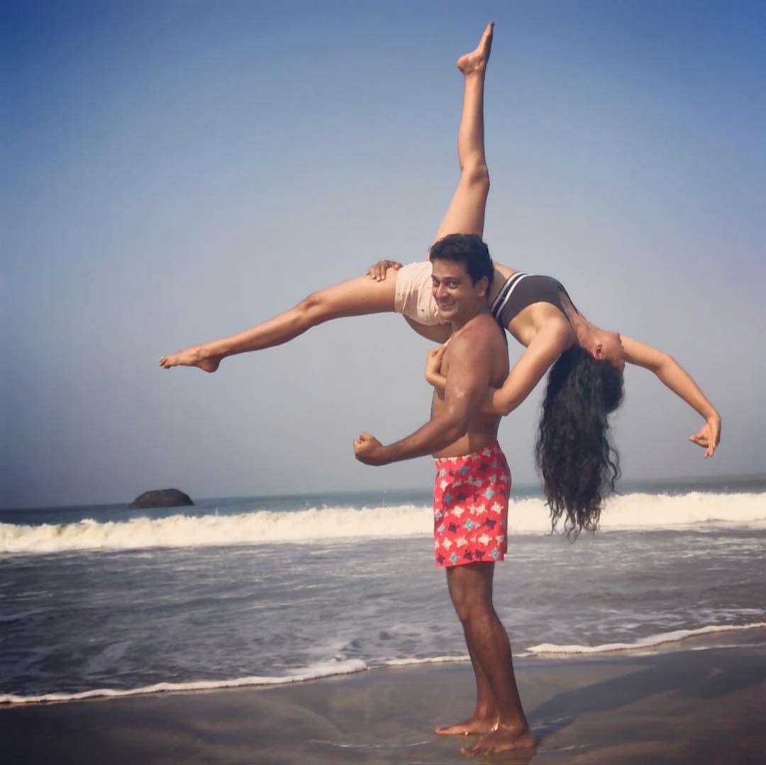 कविता कौशिक सध्या तिच्या पती सोबत घेत आहे सुट्ट्यांचा आनंद