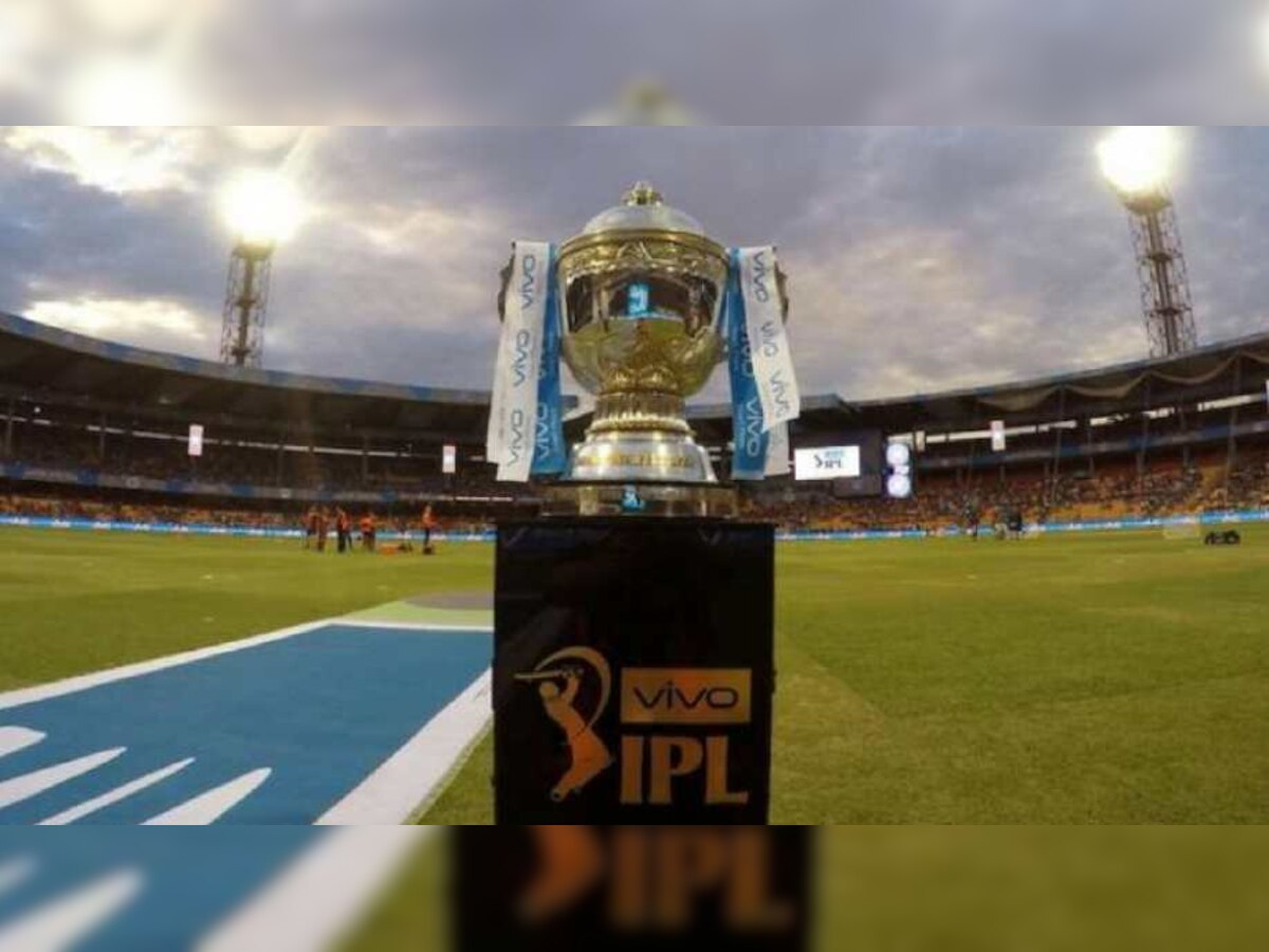 IPL 2019 : आयपीएलच्या टीमना मिळाले एवढे पैसे, खेळाडूही मालामाल! title=
