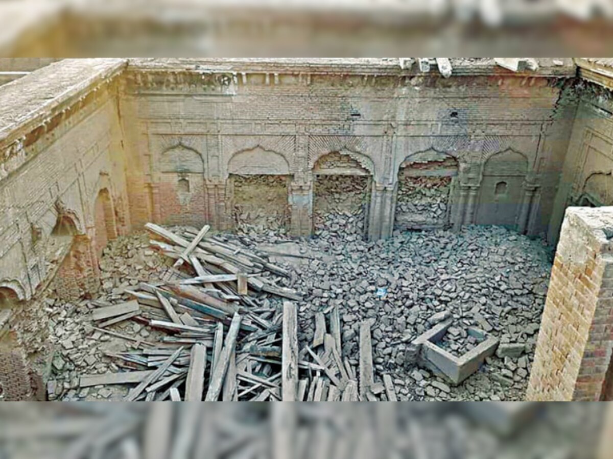 पाकिस्तानातील गुरू नानक महालाची स्थानिकांकडून तोडफोड; किंमती वस्तूही लंपास title=
