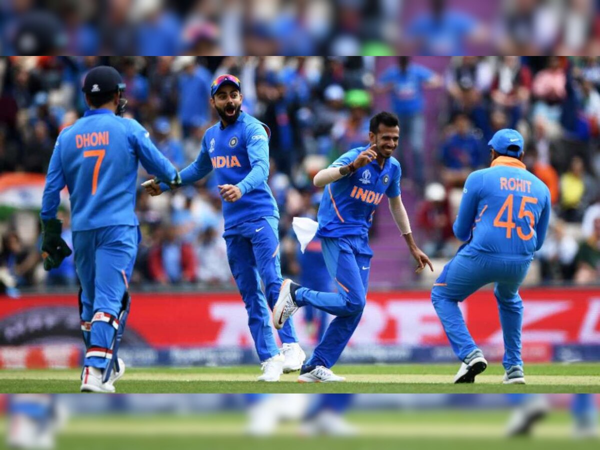 World Cup 2019 : चहलच्या फिरकीपुढे आफ्रिकेचं लोटांगण, टीम इंडियाला २२८ रनचं आव्हान title=