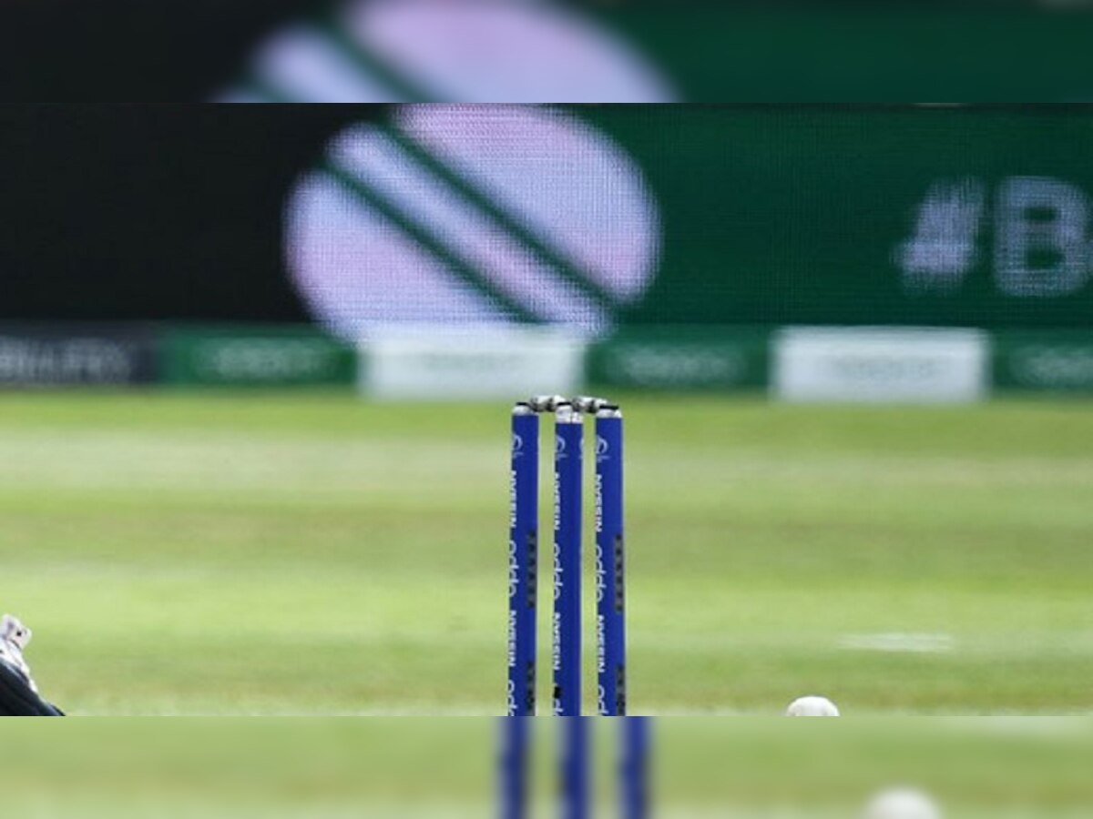 आंतरराष्ट्रीय क्रिकेटला 'या' खेळाडूचा अलविदा, पत्नीने केले भावनिक ट्विट title=