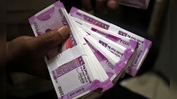 एसबीआय डेबिट कार्ड बंद करण्याचे हे आहे खरे कारण, असे काढू शकता पैसे!