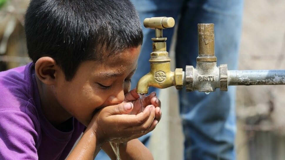 drinking sink water