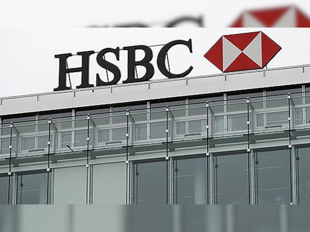 HSBC मधील १० हजार कर्मचाऱ्यांना निरोपाचा नारळ title=