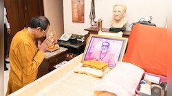 उद्धव ठाकरे : आक्रमक बाळासाहेब ठाकरेंचा संयमी वारसदार 