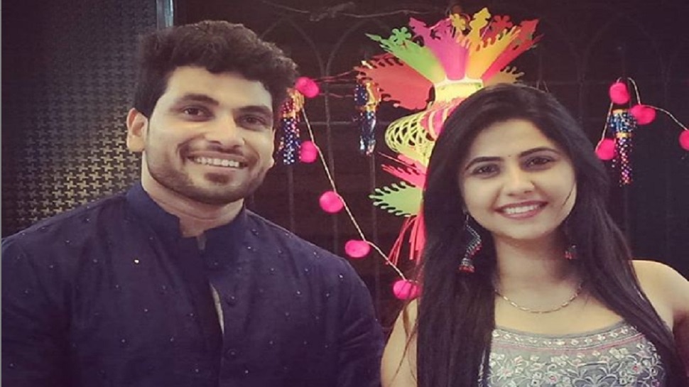 वीणासाठी शिवच्या फुलांच्या पायघड्या Shiv Thakare gave surprised to