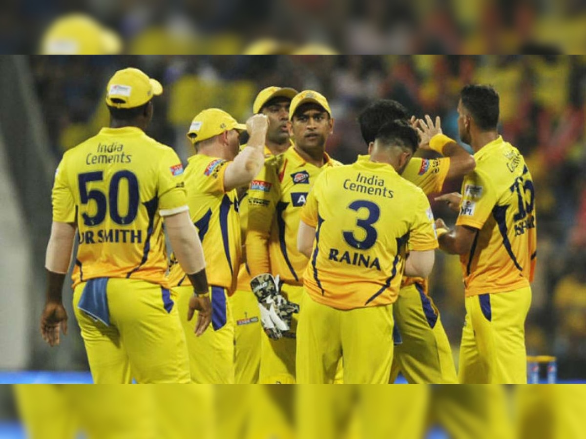 IPL 2020 : लिलावानंतर लगेचच चेन्नईच्या टीमला धक्का title=