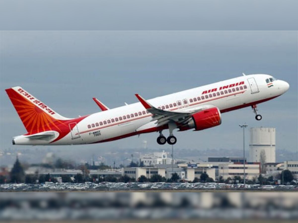 कोरोना बचावासाठी एअर इंडियाचे मोठे पाऊल, ३० एप्रिलपर्यंत या देशांची विमान सेवा रद्द  title=