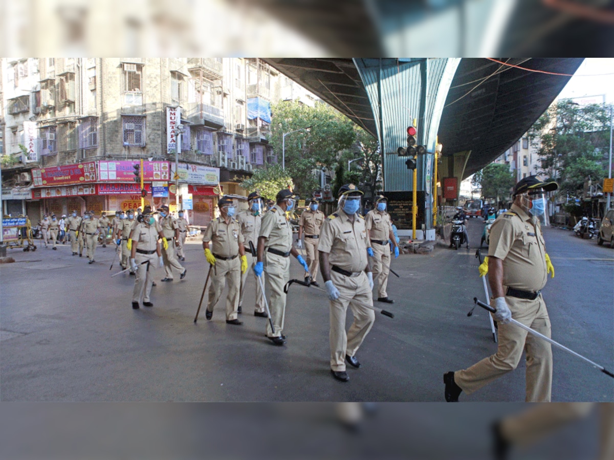 महाराष्ट्रात १००७ पोलिसांना कोरोनाची लागण, आतापर्यंत ७ पोलिसांचा मृत्यू title=