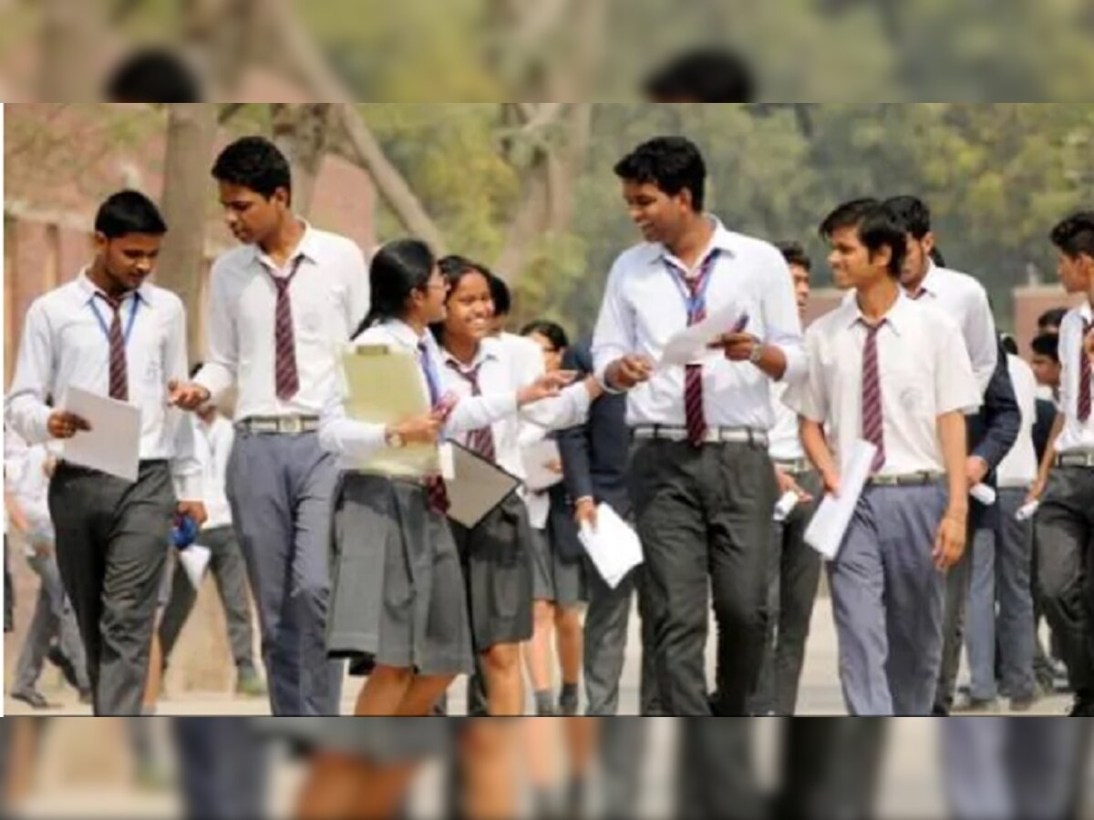 CBSE च्या बारावीच्या परीक्षेचं वेळापत्रक जाहीर  title=