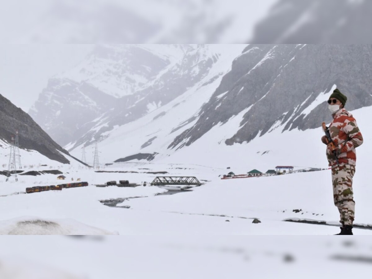Ladakh standoff: लडाखप्रश्नी भारत आणि चीनच्या सैन्याधिकाऱ्यांमध्ये आज महत्त्वाची बैठक title=