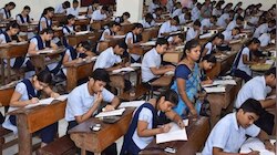 पहिली ते बारावीचा अभ्यासक्रम २५ टक्क्यांनी कमी, राज्य सरकारचा निर्णय