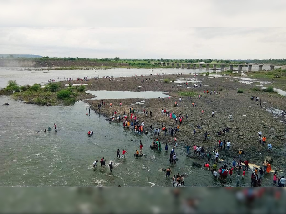 जनता कर्फ्यूचा फज्जा, अमरावतीच्या बगाजी सागर धरणावर पर्यटकांची गर्दी title=