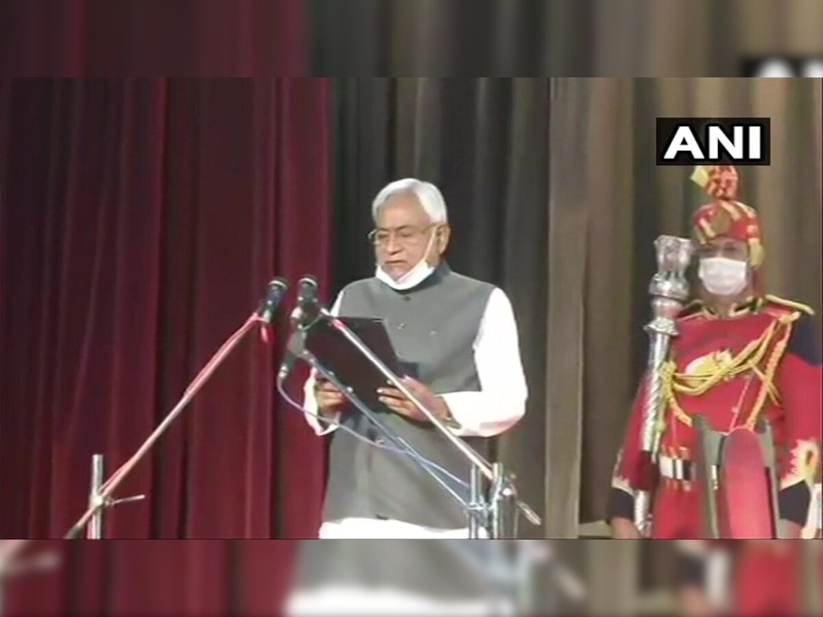 Bihar CM Oath Ceremony : सातव्यांदा मुख्यमंत्री बनले नितीश कुमार title=