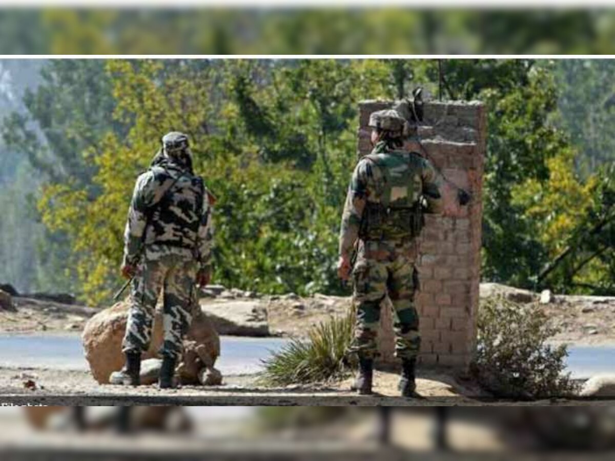 देशाचे रक्षकच निशाण्यावर; श्रीनगरमध्ये दहशतवादी हल्ला  title=