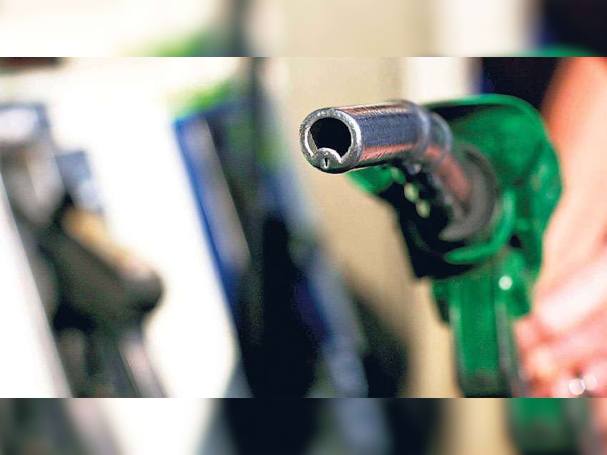 Petrol Price : पेट्रोल-डिझेलचे आजचे दर, जाणून घ्या !  title=
