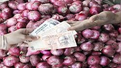 Onion Price Hike: पेट्रोल-डिझेलनंतर आता कांद्याचे भाव देखील वधारले