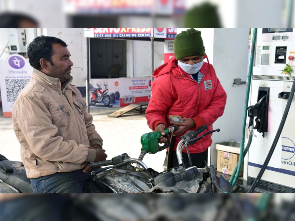 Petrol Price : फेब्रुवारी महिन्यात पेट्रोल इतक्या रूपयांनी वाढलं title=