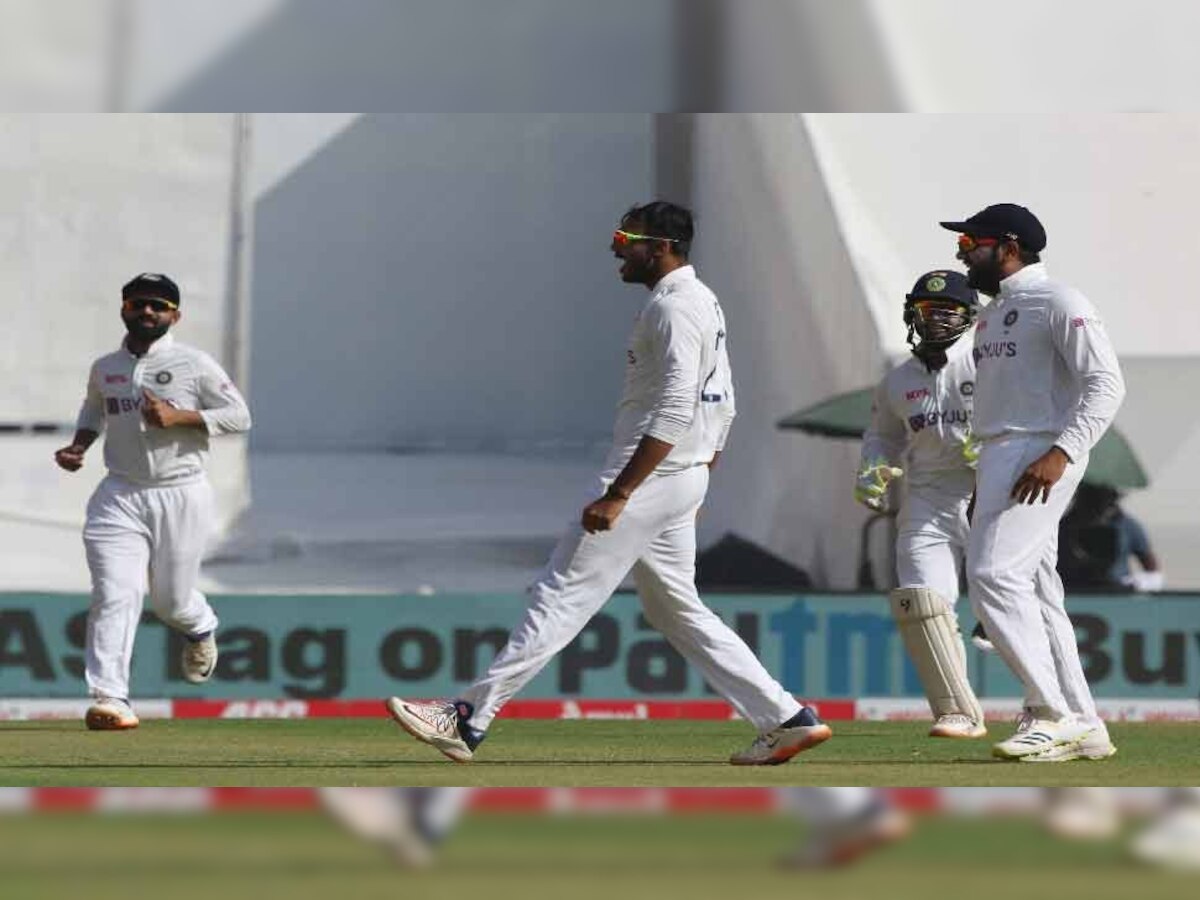 Ind vs Eng 4th test : भारतीय संघाचे गोलंदाज इंग्लंडवर भारी, 4 खेळाडू तंबूत title=