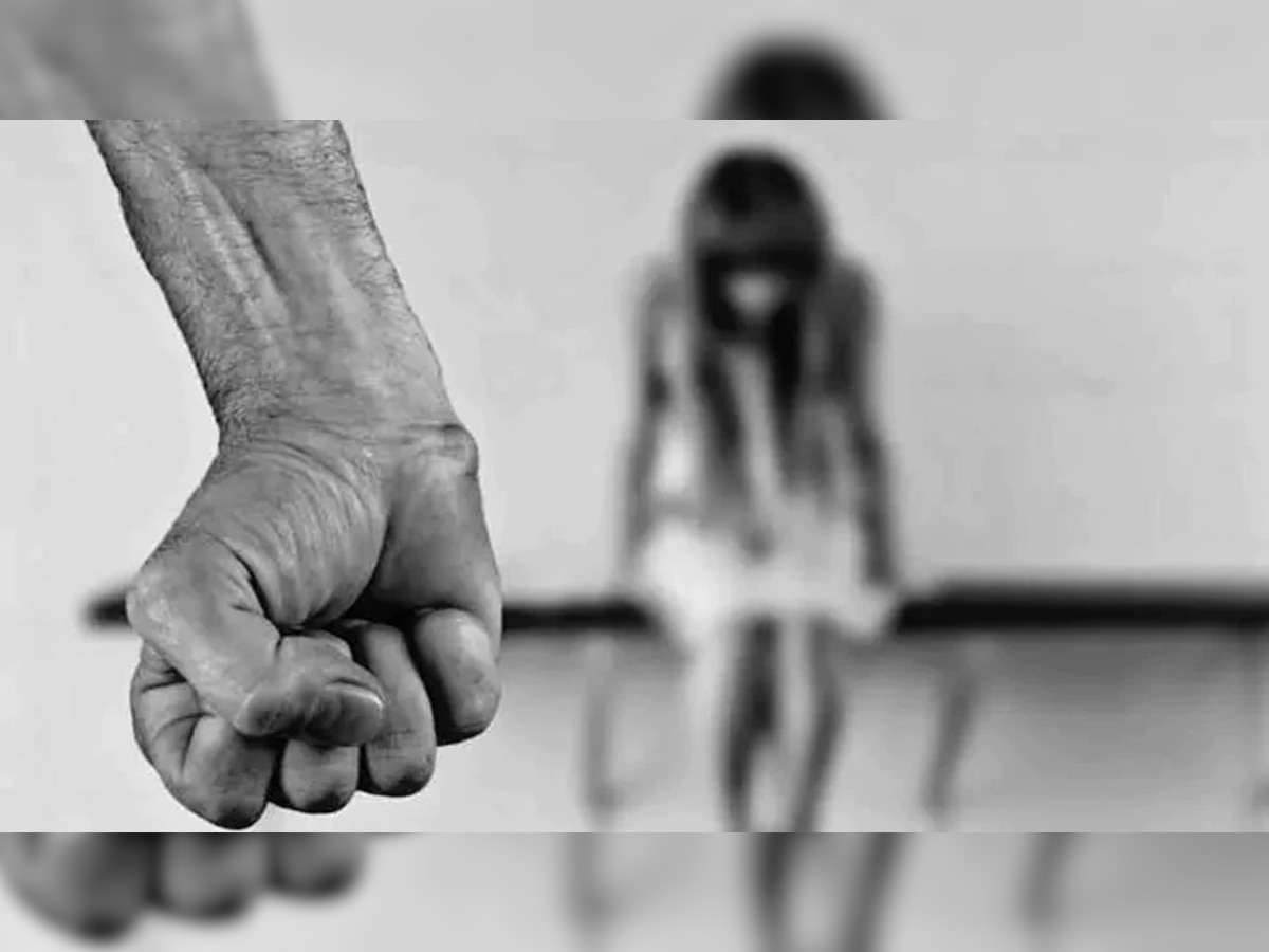  बंदूक कपाळावर ठेवत, ड्रग्ज देऊन 5 दिवस RAPE;पोलिसांची चौकशी सुरू title=