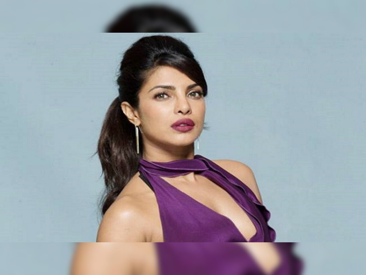 'मी भीक मागते, पण...' परदेशात राहून Priyanka Chopra सतावतेय भारताची चिंता  title=