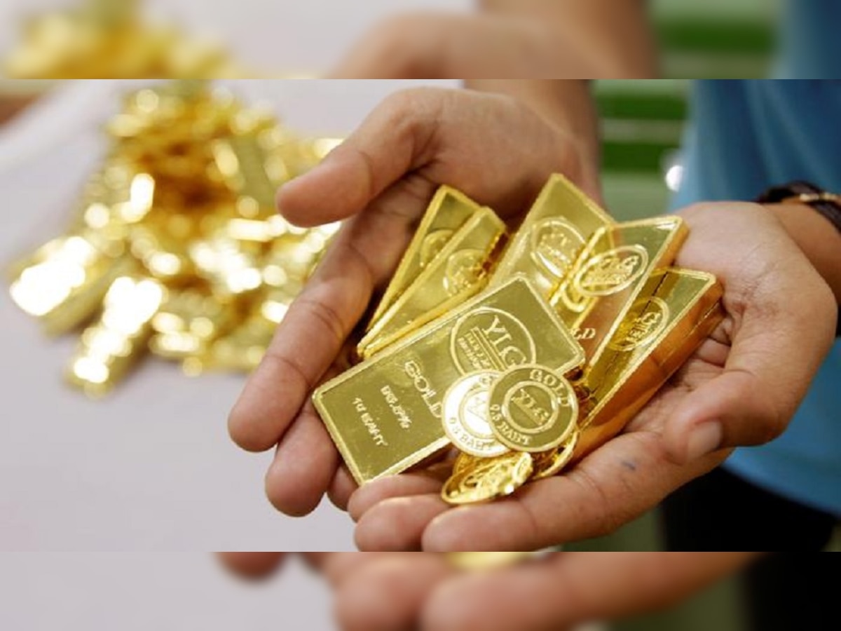 Gold Price | सोने-चांदीच्या दरात पुन्हा मोठी घसरण; खरेदीची सुवर्णसंधी चुकवू नका title=