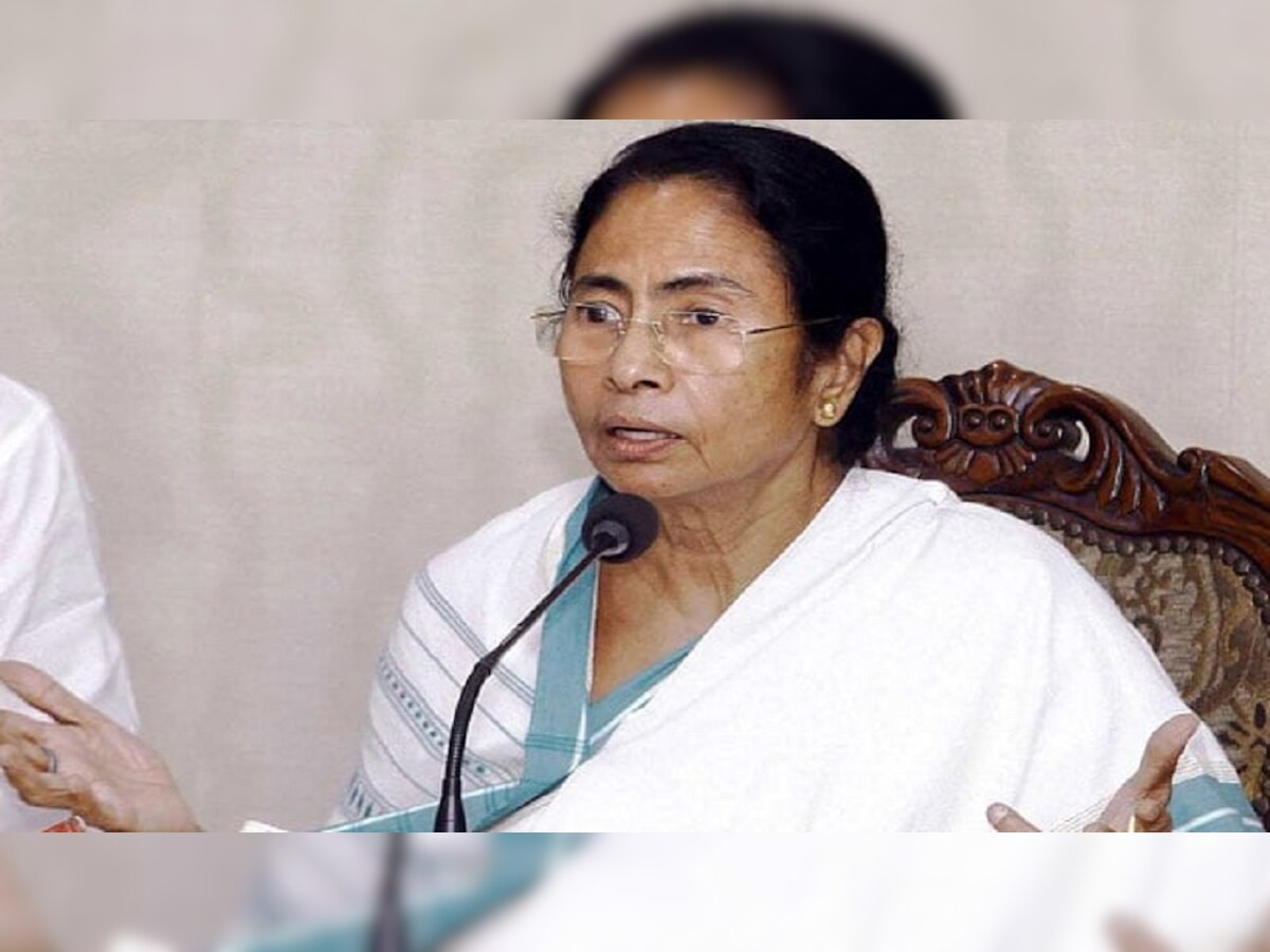 West Bengal Election Result : अटीतटीच्या लढतीत ममता बॅनर्जी यांचा पराभव title=