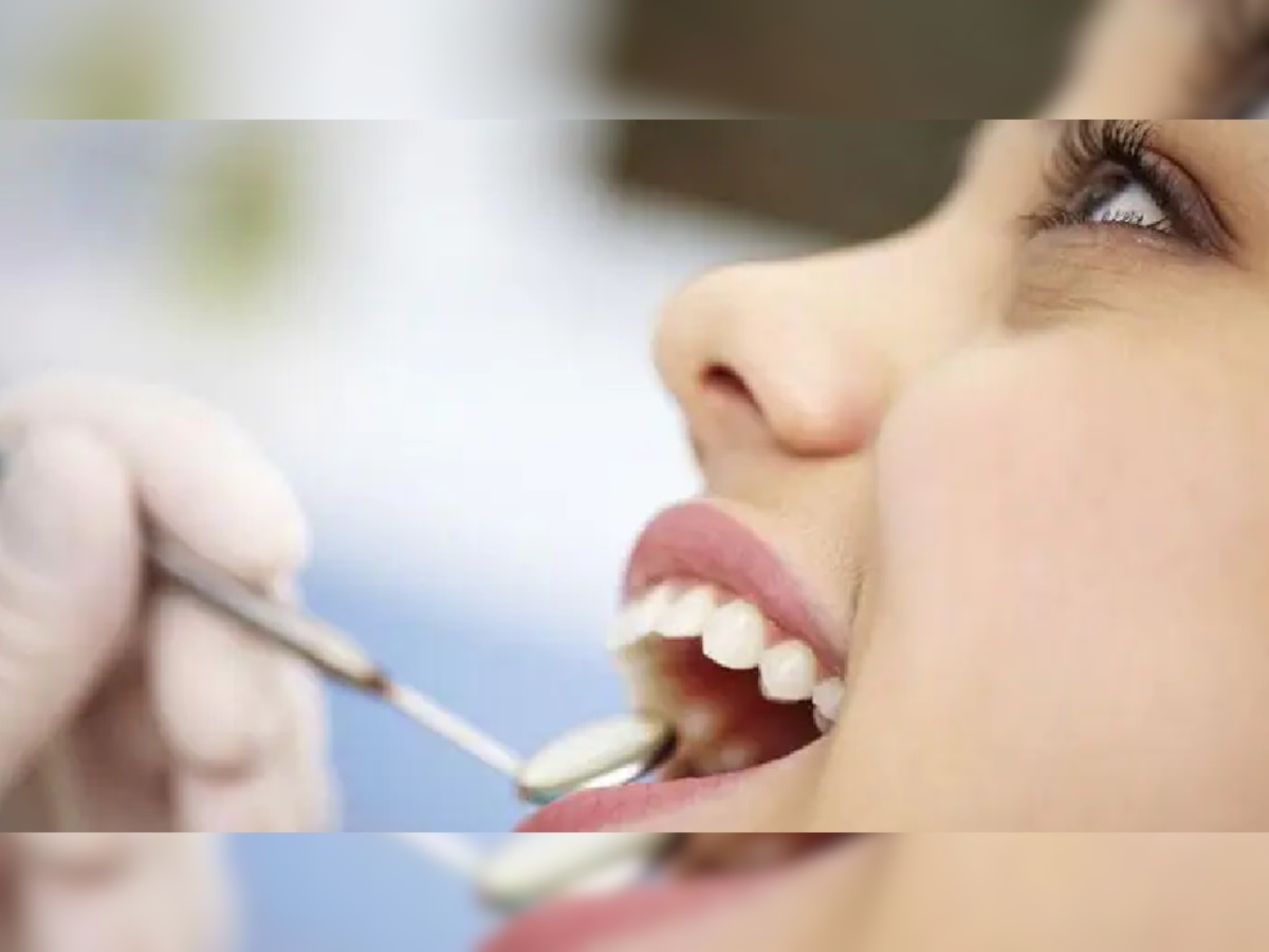 Oral Health : दातदुखीने त्रस्त आहात? मग हे घरगुती उपाय वापरा title=
