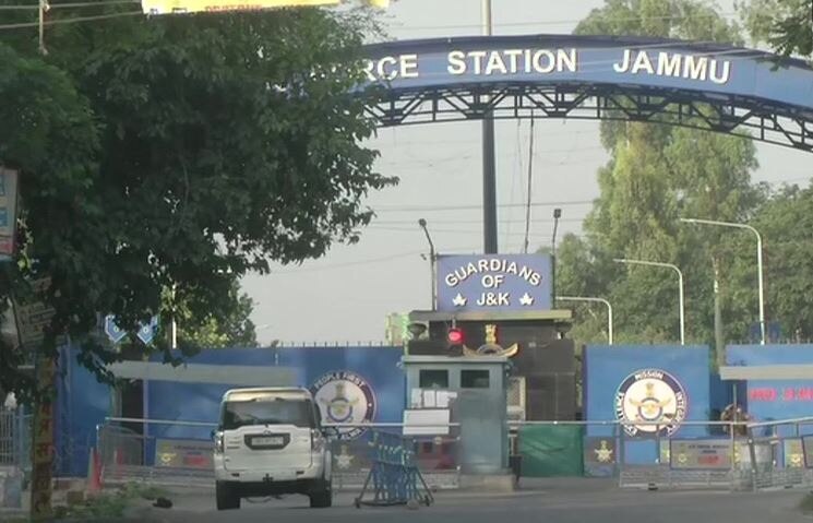 Jammu Kashmir Blast : One terrorist arrested from the Narwal area, 5 kg IED recovered; Investigation underway - Vimarsana News