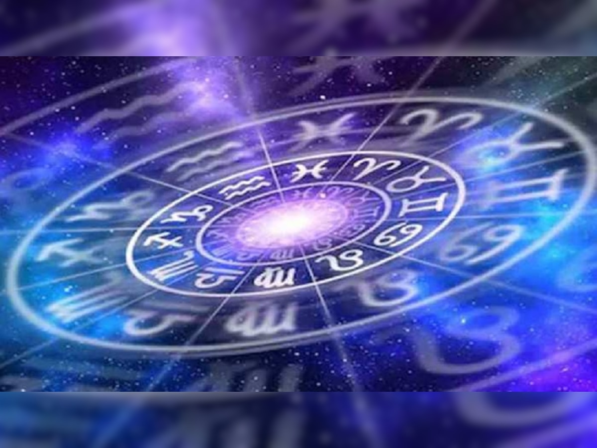 Monthly Horoscope| 4 राशींसाठी जुलै महिना खास, तर 'या' राशीच्या व्यक्तींना येणार अडचणी title=