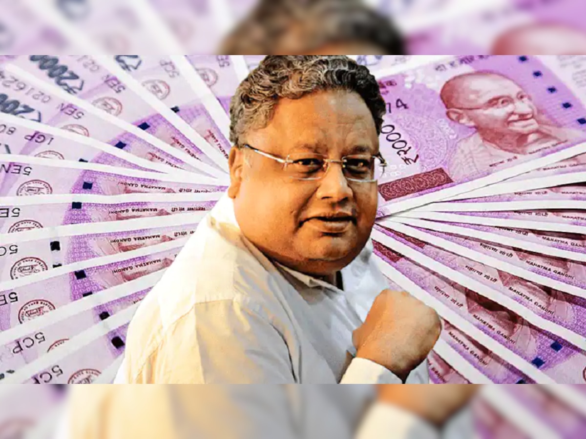 Rakesh Jhunjhunwala Birthday | फक्त 5000 रुपयांपासून सुरू केली गुंतवणूक आज अब्जाधिश, वाचा संपूर्ण कहानी title=