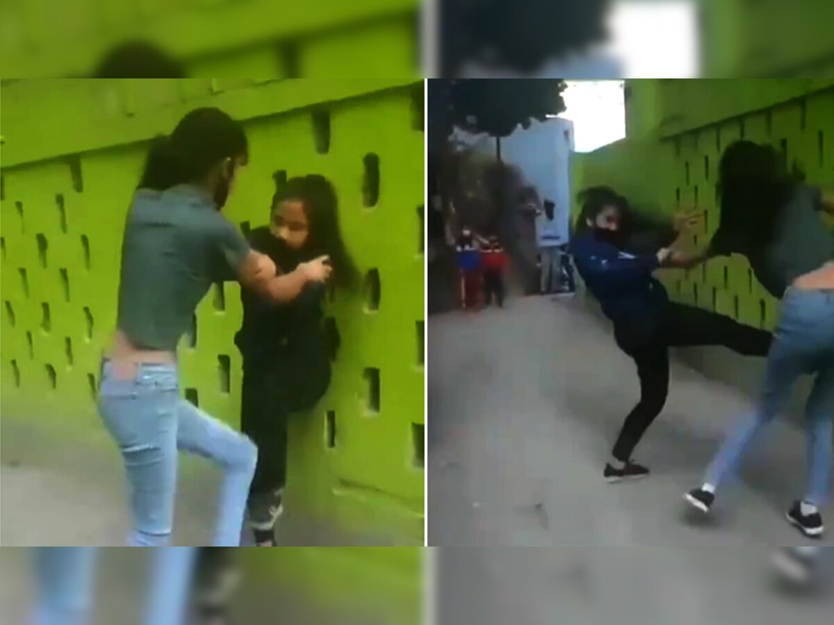 viral video : रस्त्यात अचानक मुलींचे भांडण सुरु... मग काय? भांडण इतकं वाढलं की... title=